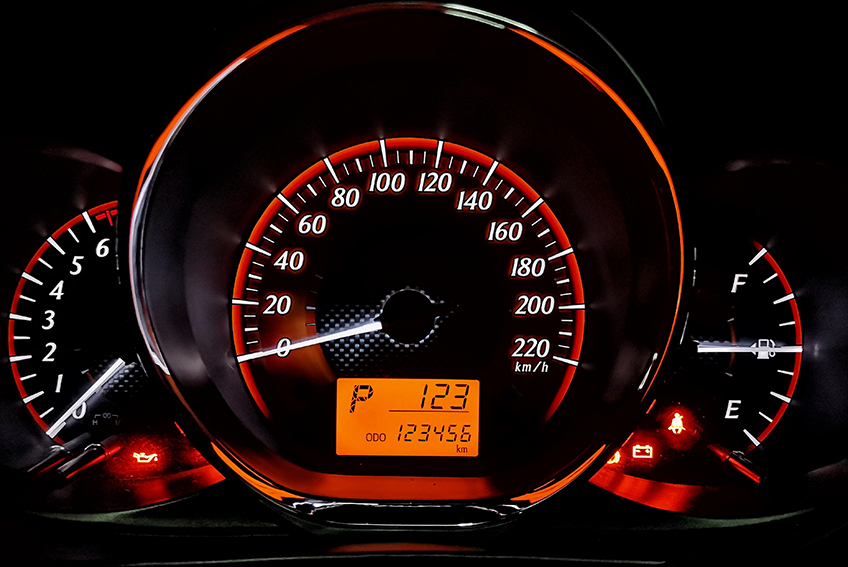 Aurillac Auto Expertise - Aurillac - DÉTECTER LA FRAUDE AU COMPTEUR KILOMÉTRIQUE SUR UN VÉHICULE (ETUDE CARVERTICAL)